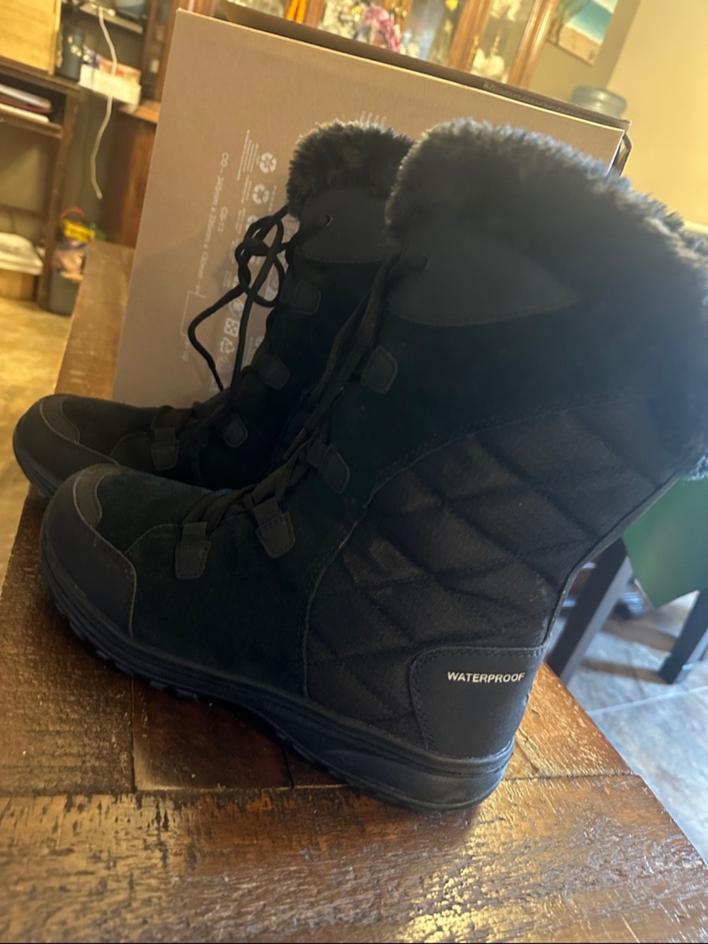 Columbia Black Lace-Up Waterproof Winter Booties with Faux Fur Collar women